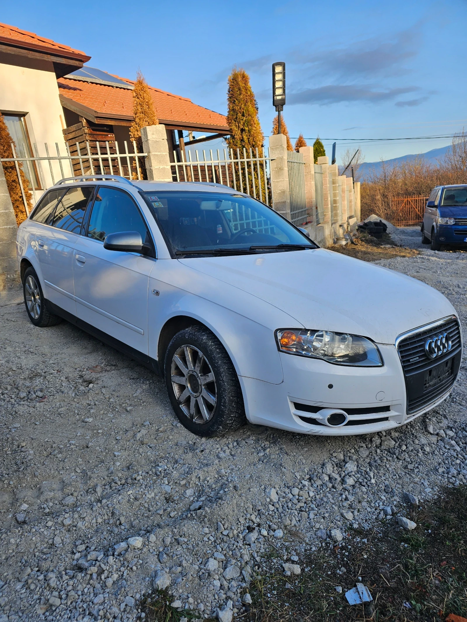 Audi A4 2.0 140 4x4 - изображение 3