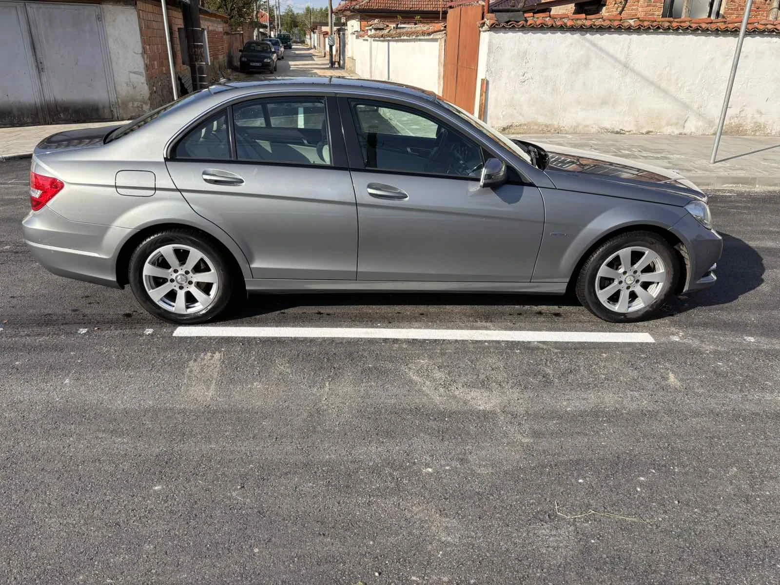 Mercedes-Benz C 200 Автоматик - изображение 8