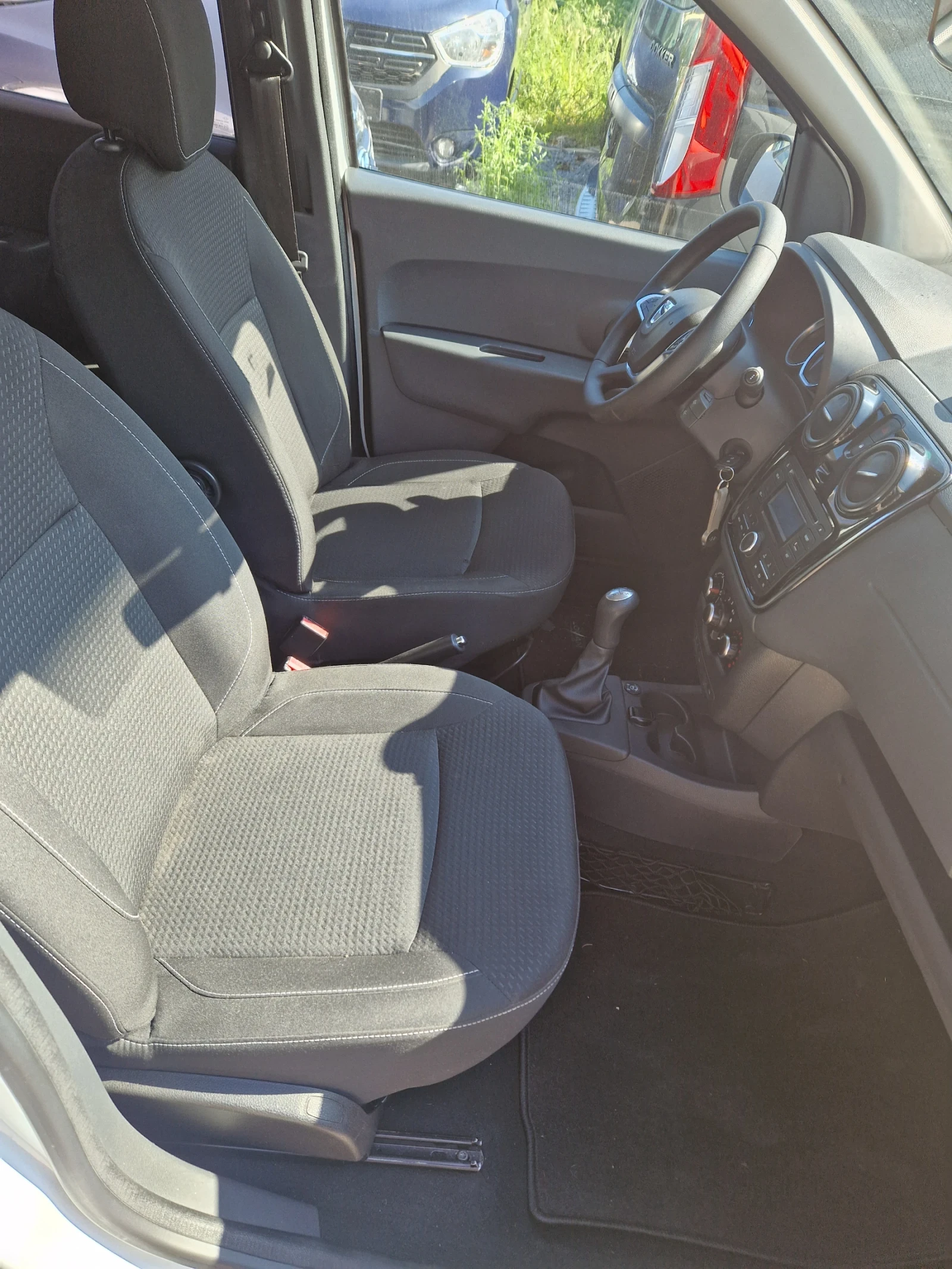 Dacia Lodgy 1.6  бензин газ - изображение 7