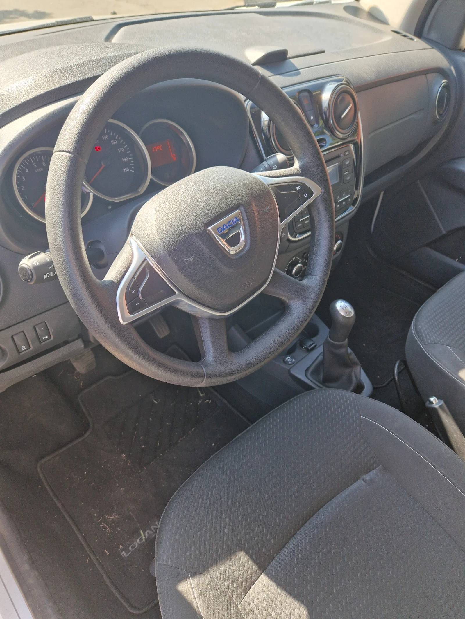 Dacia Lodgy 1.6  бензин газ - изображение 8