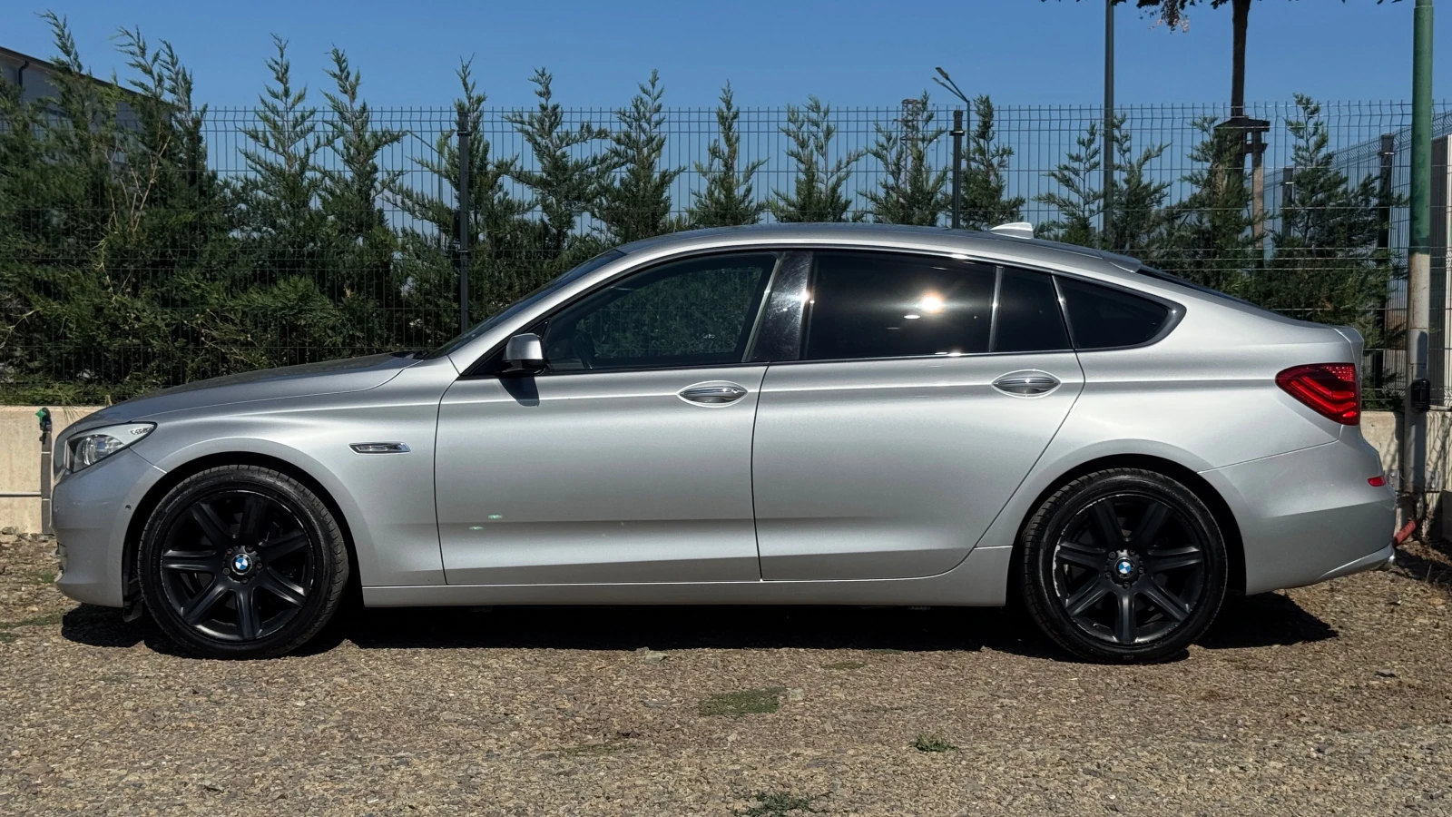 BMW 5 Gran Turismo 530d - изображение 8