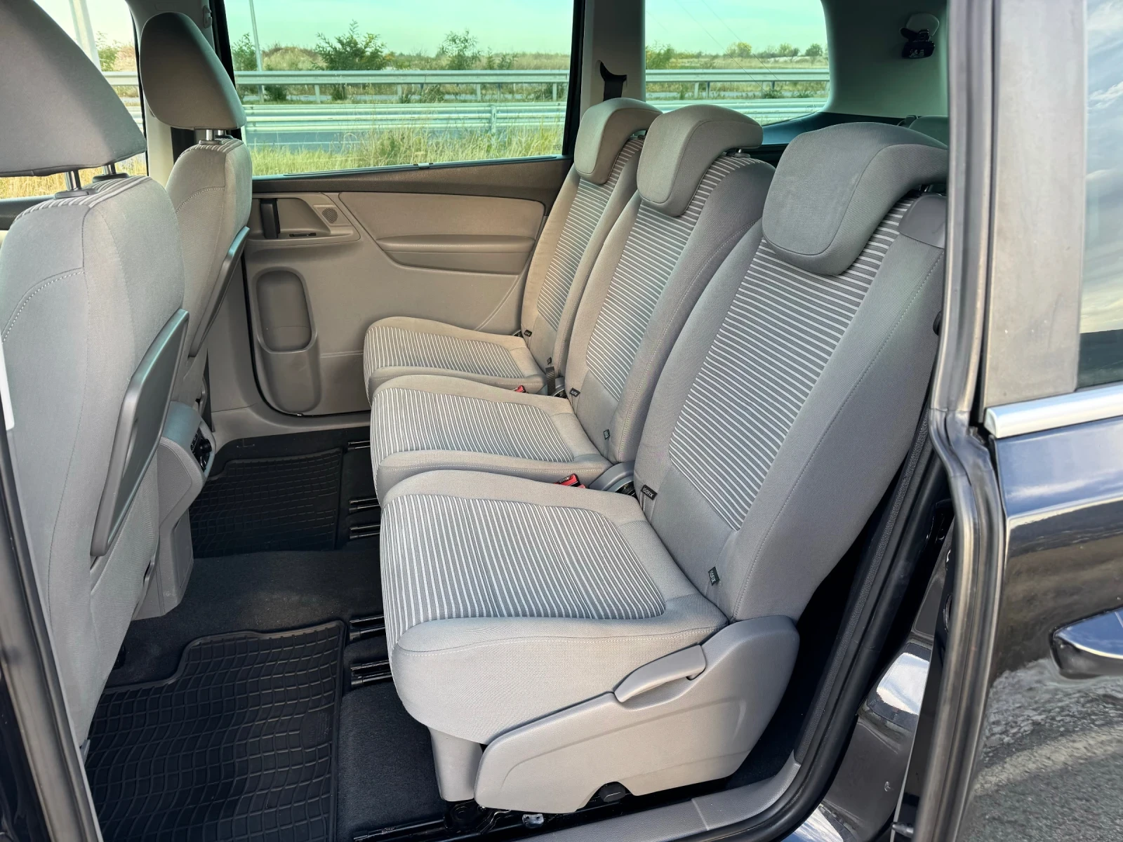 Seat Alhambra 2.0 TDI 140 . / 6+ 1 / NAVI / CAMERA / XENON | Mobile.bg   11