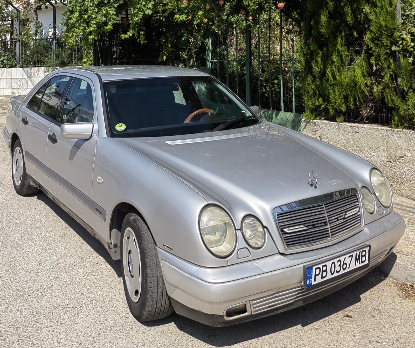 Mercedes-Benz 220 | Mobile.bg   6