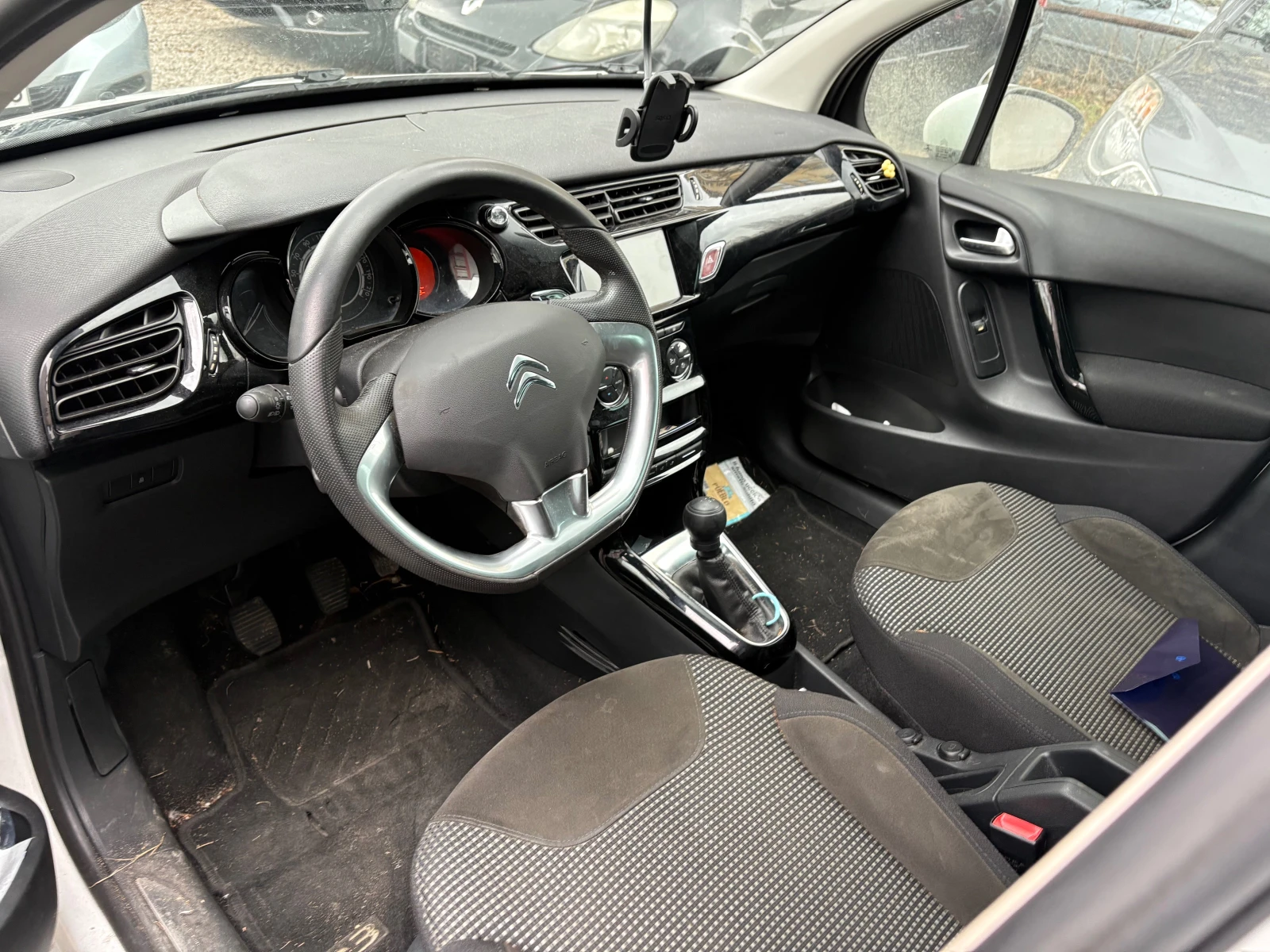 Citroen C3 1.2i Exclusive - изображение 7