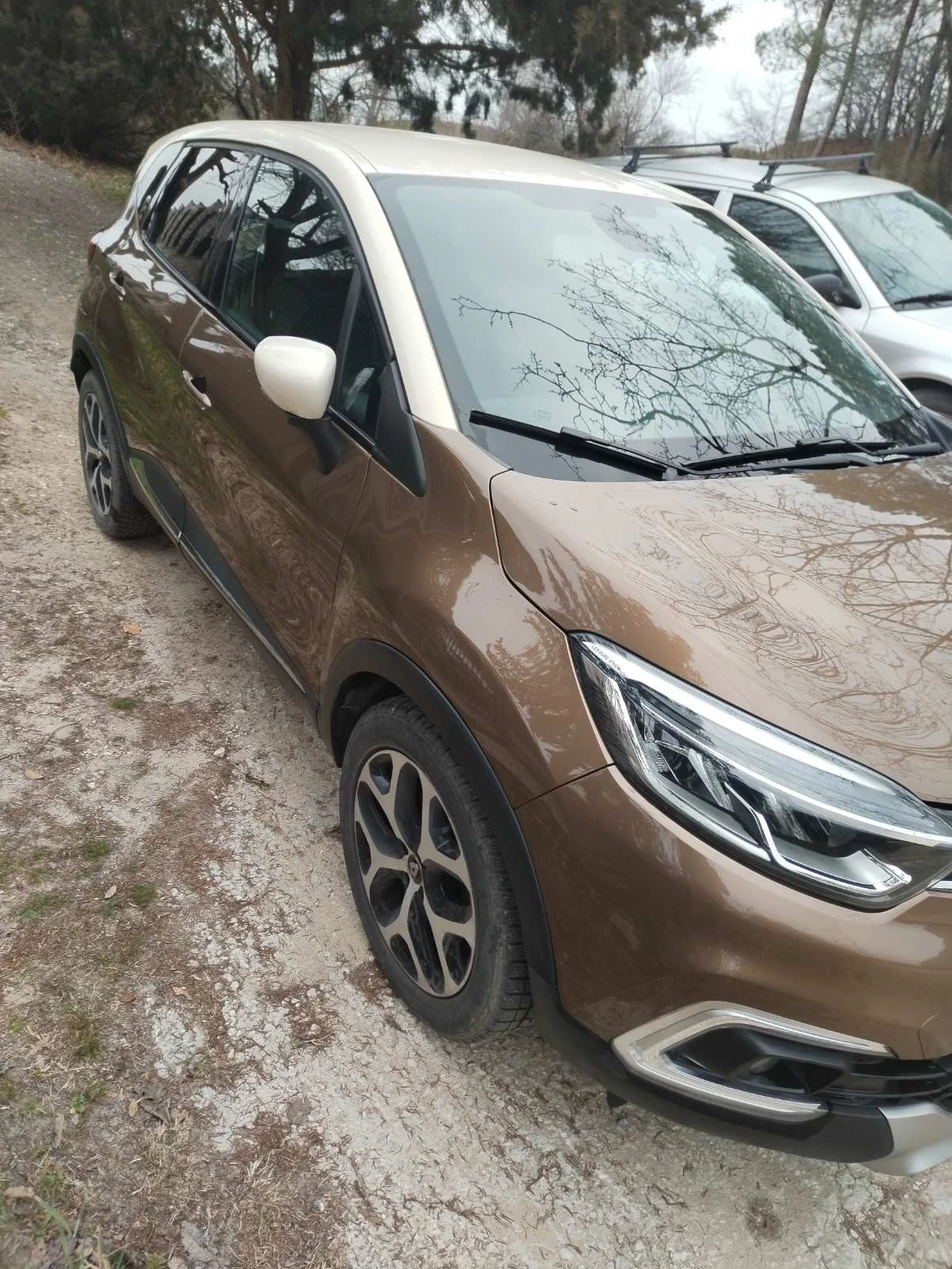 Renault Captur, снимка 7 - Автомобили и джипове - 53859036