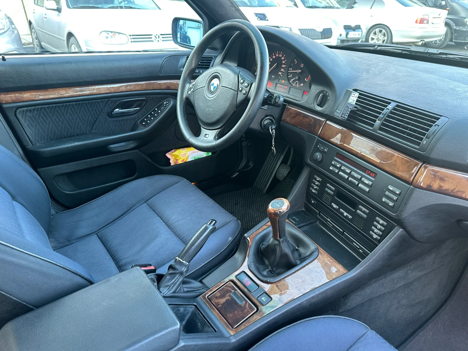BMW 525, снимка 7 - Автомобили и джипове - 53990982