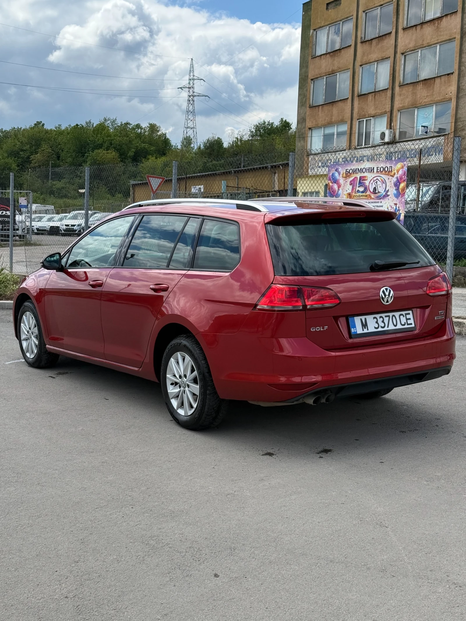 VW Golf 1.6 TDI, снимка 4 - Автомобили и джипове - 54439511
