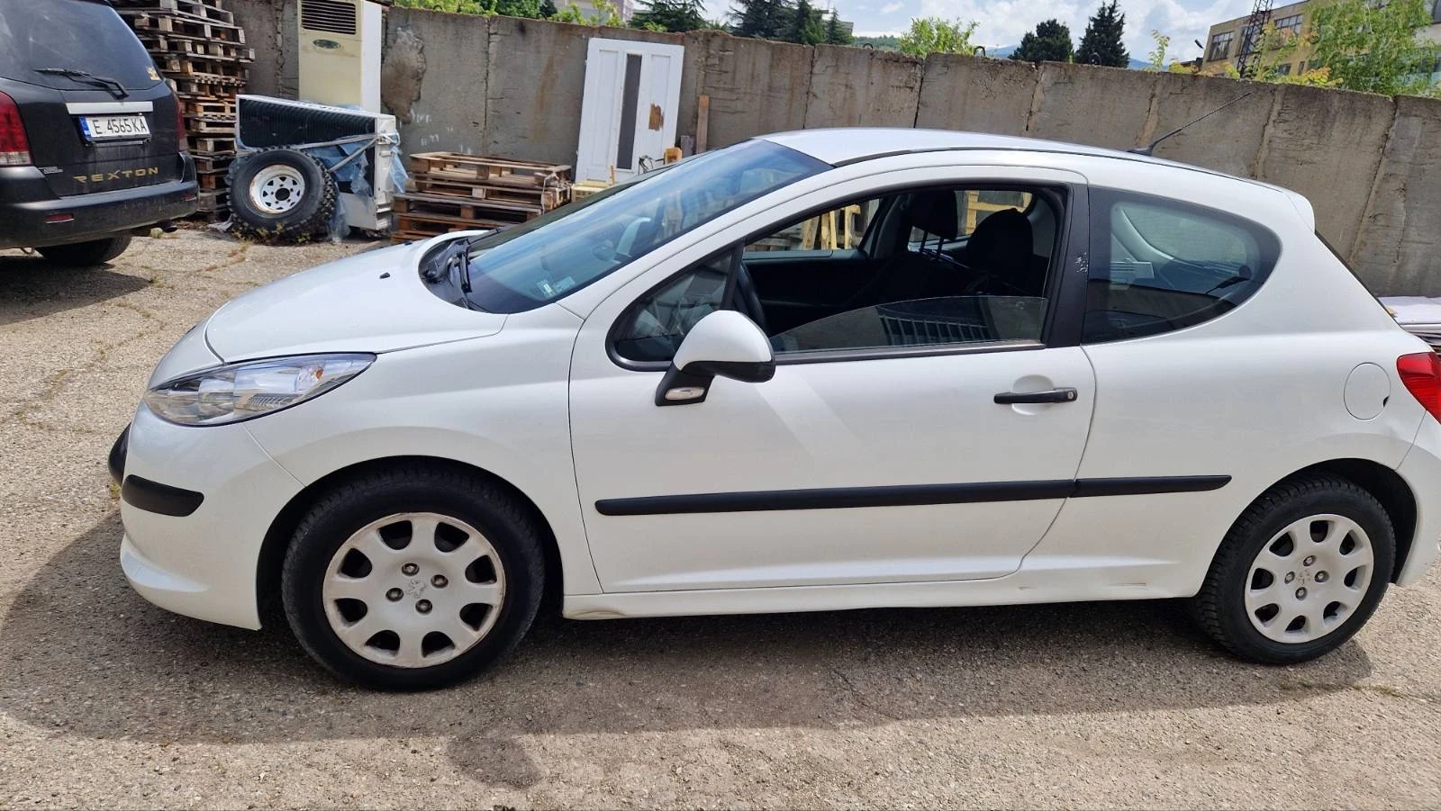 Peugeot 208 1+ 1 / ТОВАРНО / 245 хил км / 1.4hdi - 68ps, снимка 4 - Автомобили и джипове - 54578476