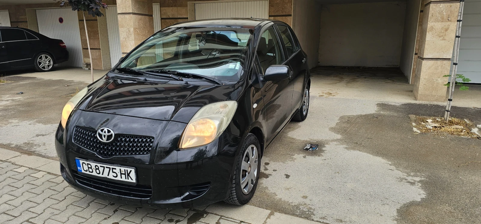 Toyota Yaris 1.0 VVT-i Спешно