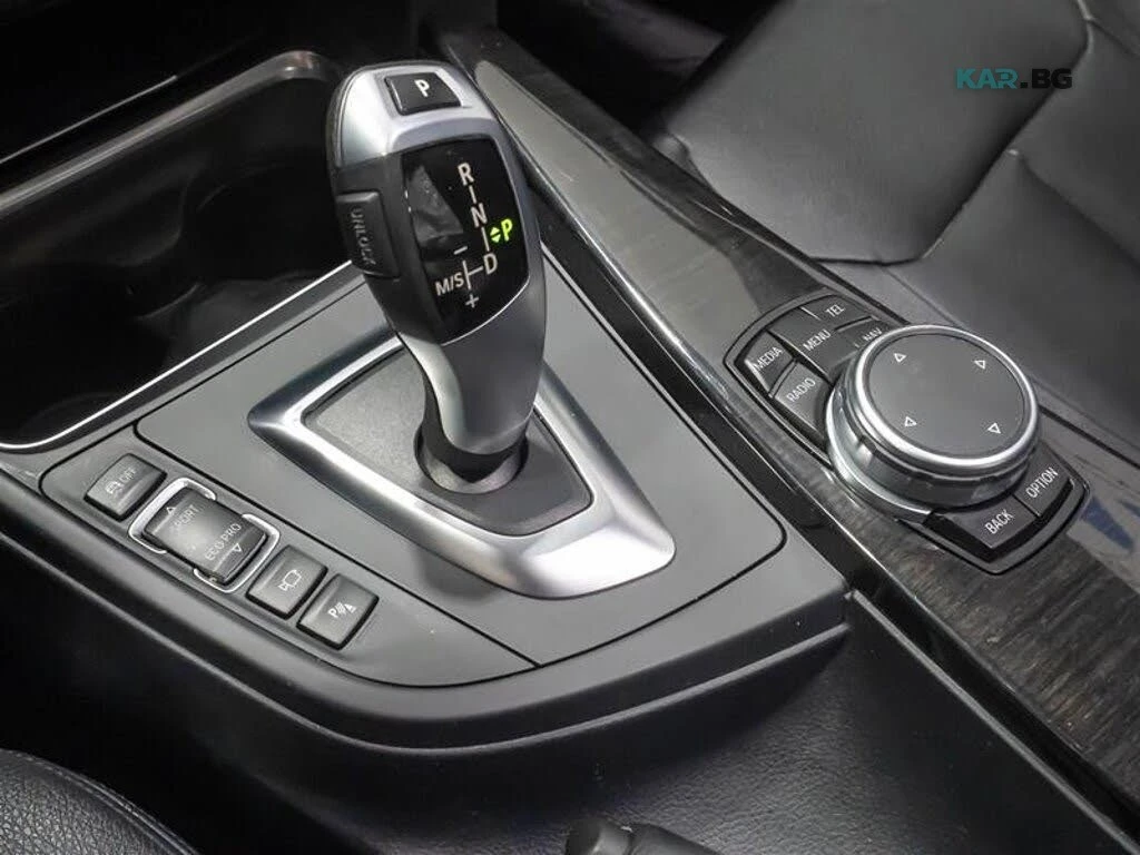 BMW 328  xDrive  * Sedan * AWD* АвтоКредит* (ЦЕНА ДО БГ), снимка 15 - Автомобили и джипове - 54754269
