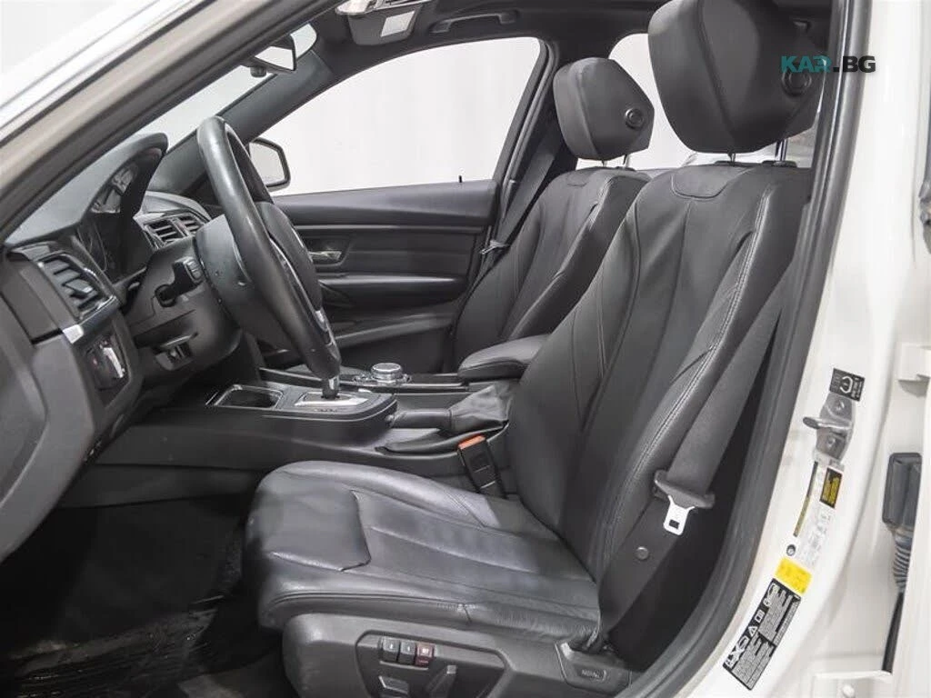 BMW 328  xDrive  * Sedan * AWD* АвтоКредит* (ЦЕНА ДО БГ), снимка 11 - Автомобили и джипове - 54754269