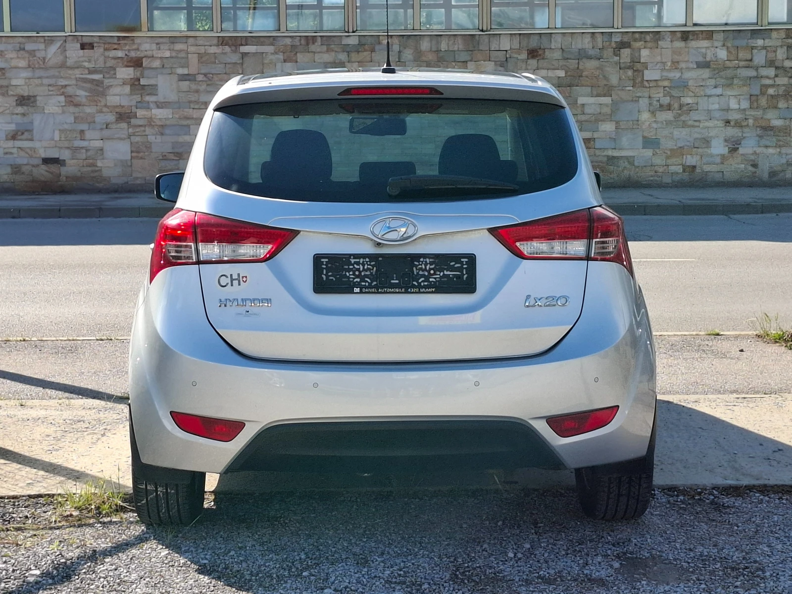 Hyundai Ix20 1.6i 125ps AUTOMAT / PANORAMA , снимка 6 - Автомобили и джипове - 54817021