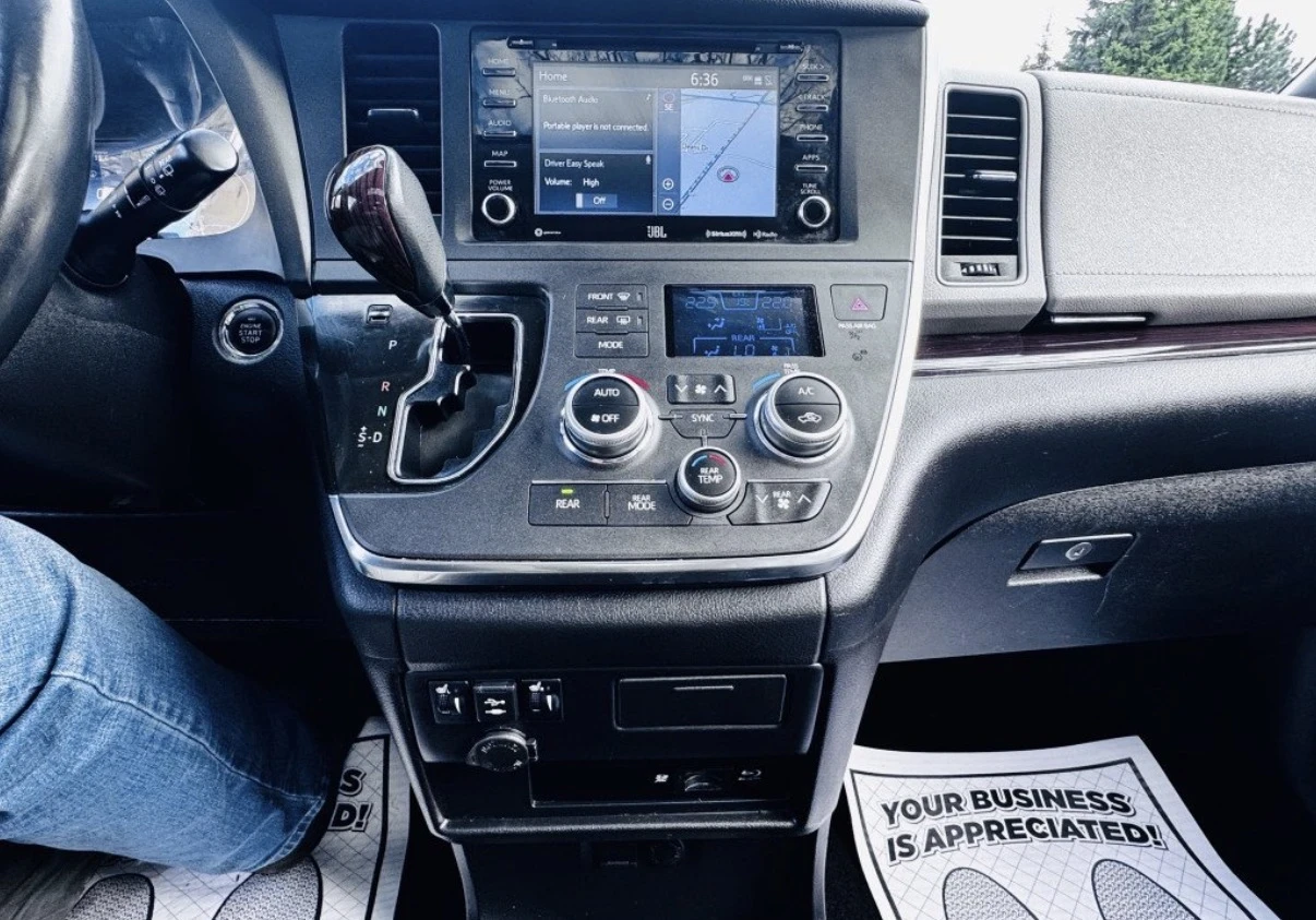 Toyota Sienna LIMITED * AWD * ��� ��������� * CARFAX *  | Mobile.bg � ����������� 5