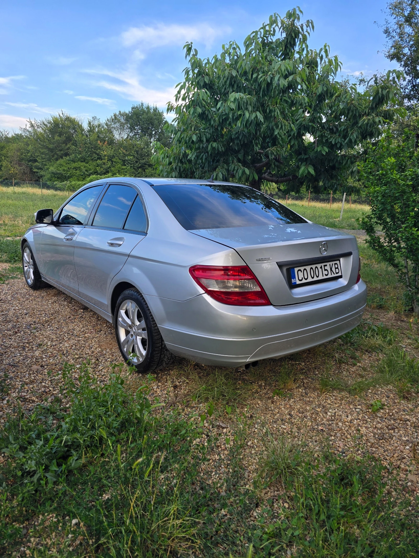 Mercedes-Benz C 200 Топ състояние-646 мотор, снимка 2 - Автомобили и джипове - 55105376