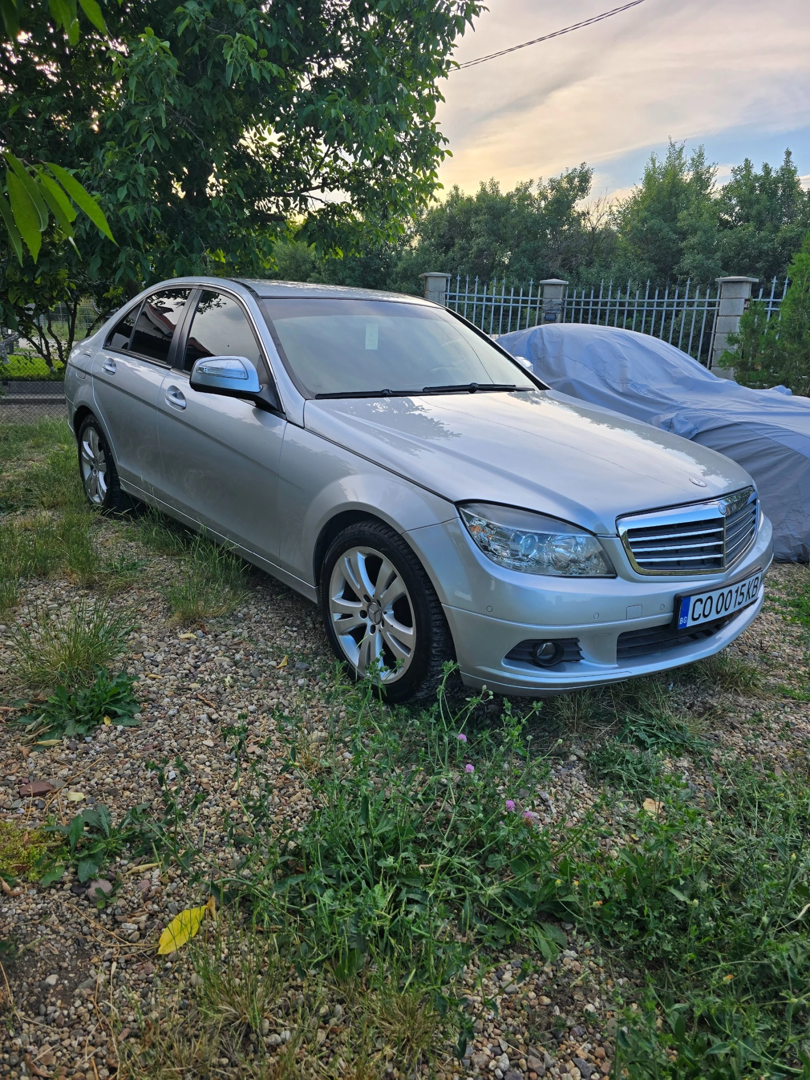 Mercedes-Benz C 200 Топ състояние-646 мотор, снимка 3 - Автомобили и джипове - 55105376