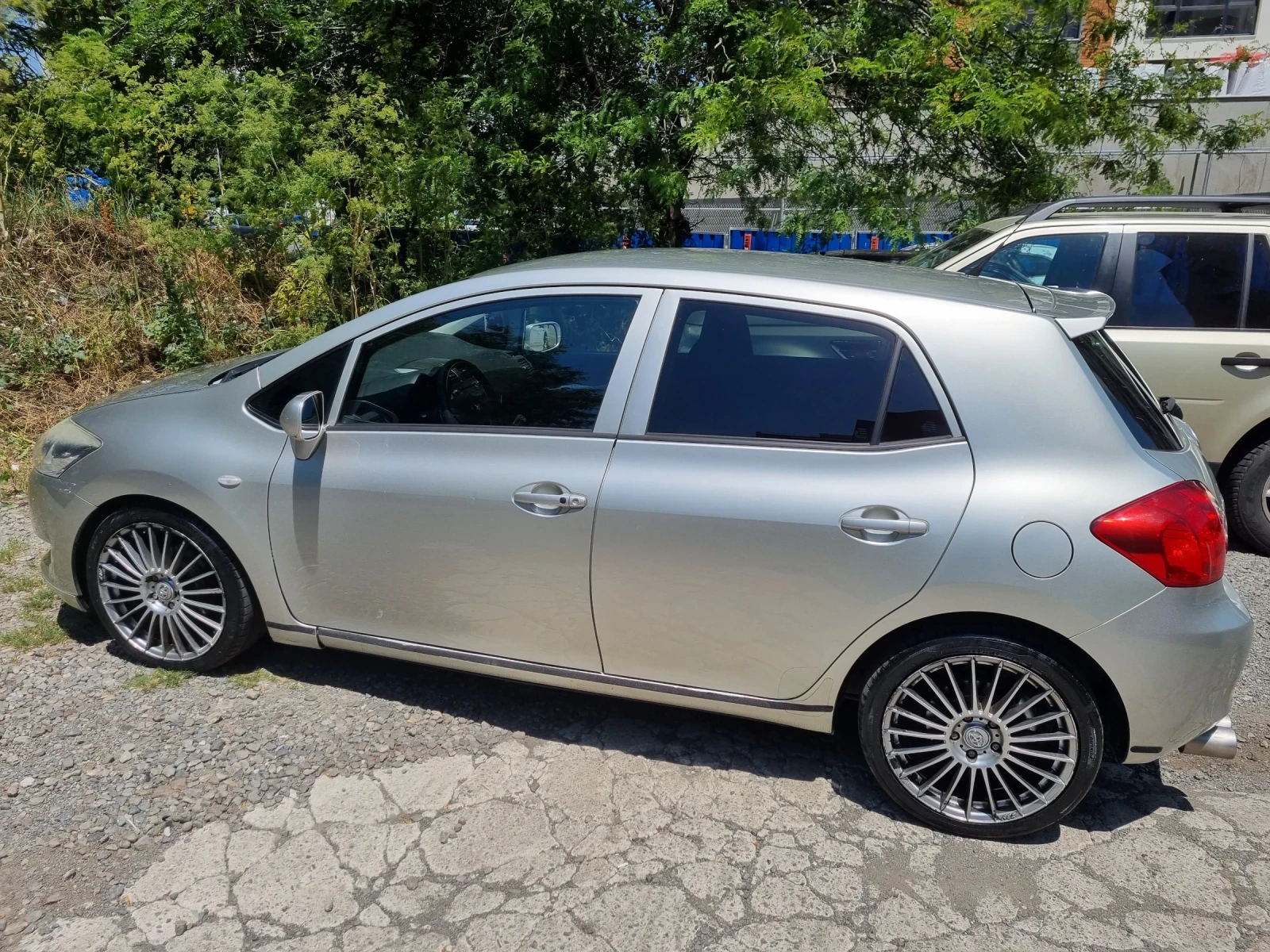 Toyota Auris, снимка 7 - Автомобили и джипове - 55132366