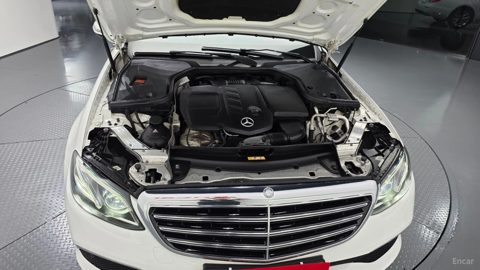 Mercedes-Benz E 220 d Exclusive * ����������* * ���� �� ��*  | Mobile.bg � ����������� 5