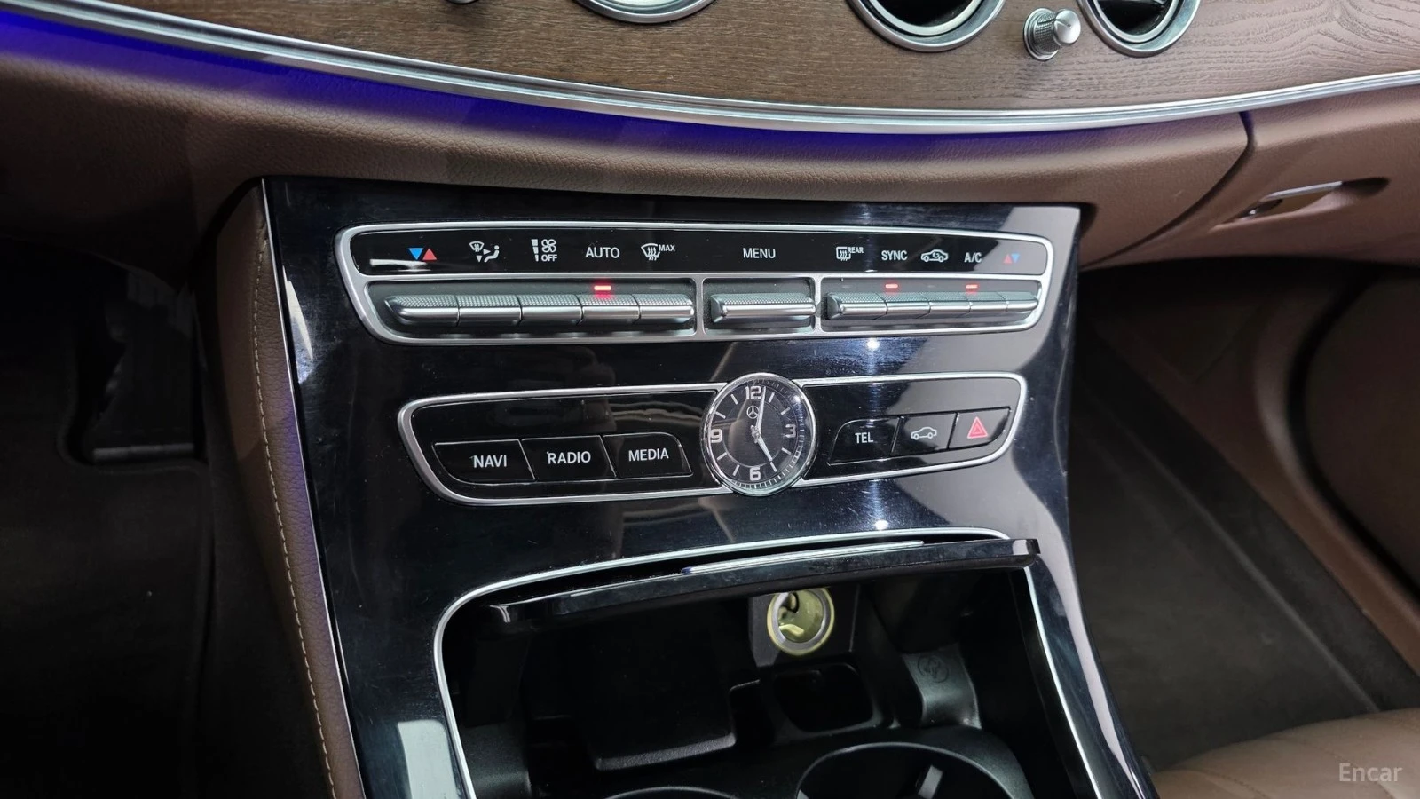 Mercedes-Benz E 220 d Exclusive * ����������* * ���� �� ��*  | Mobile.bg � ����������� 16