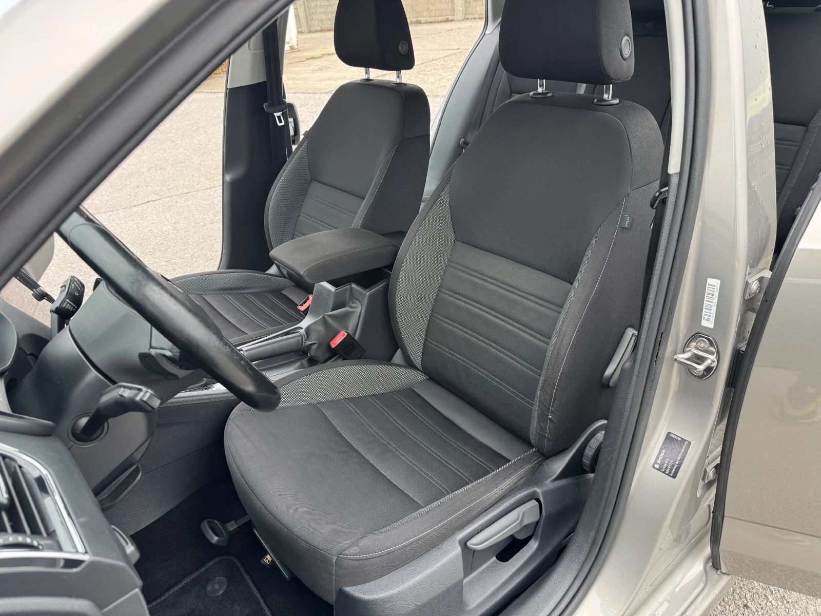 Skoda Octavia * DSG* LED* , снимка 7 - Автомобили и джипове - 56552758