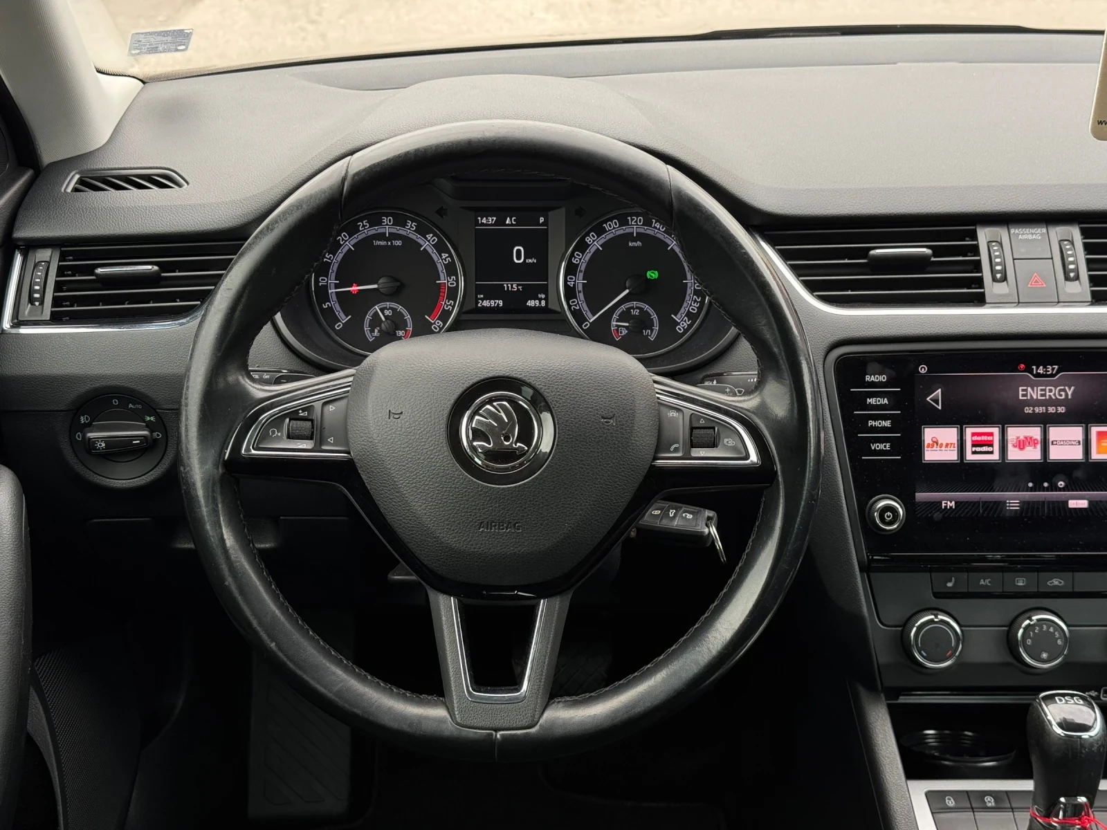 Skoda Octavia * DSG* LED* , снимка 12 - Автомобили и джипове - 56552758