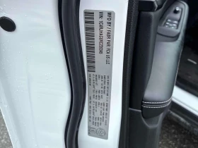 Jeep Grand cherokee * Altitude * 2 КЛЮЧА* PANO* KEYLESS* ПОДГРЕВ*  - 30000 € / 58674.90 лв. - 24200773 17