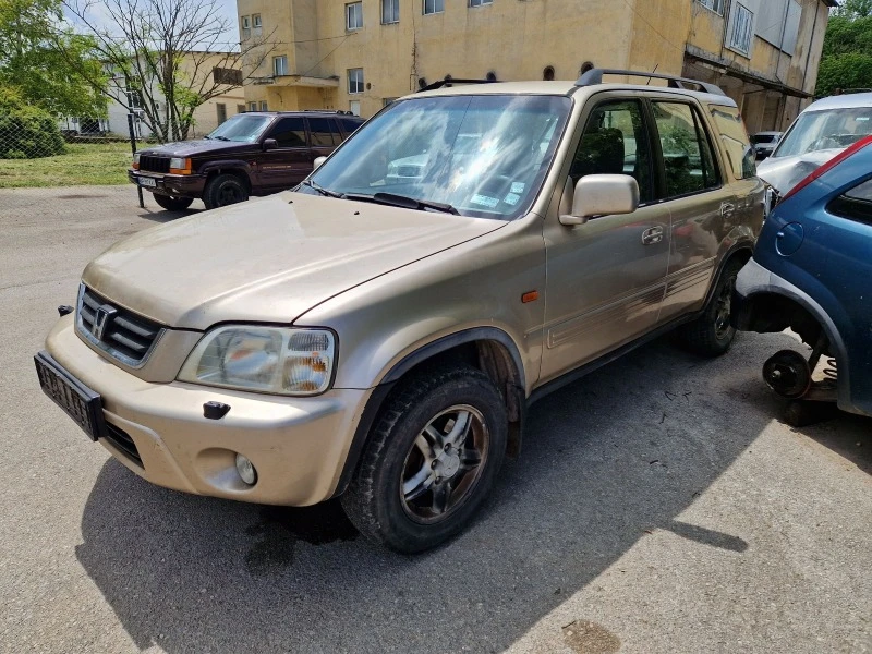 Honda Cr-v 2.0i 140к.с., снимка 3 - Автомобили и джипове - 45641159