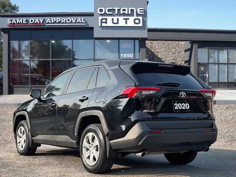 Toyota Rav4 * АвтоКредит* (ЦЕНА ДО БГ), снимка 4 - Автомобили и джипове - 53274907