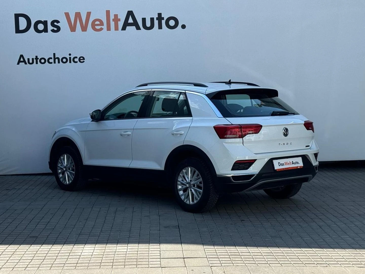 VW T-Roc VW T- Roc Design 2.0 TSI 4MOTION BMT - изображение 4