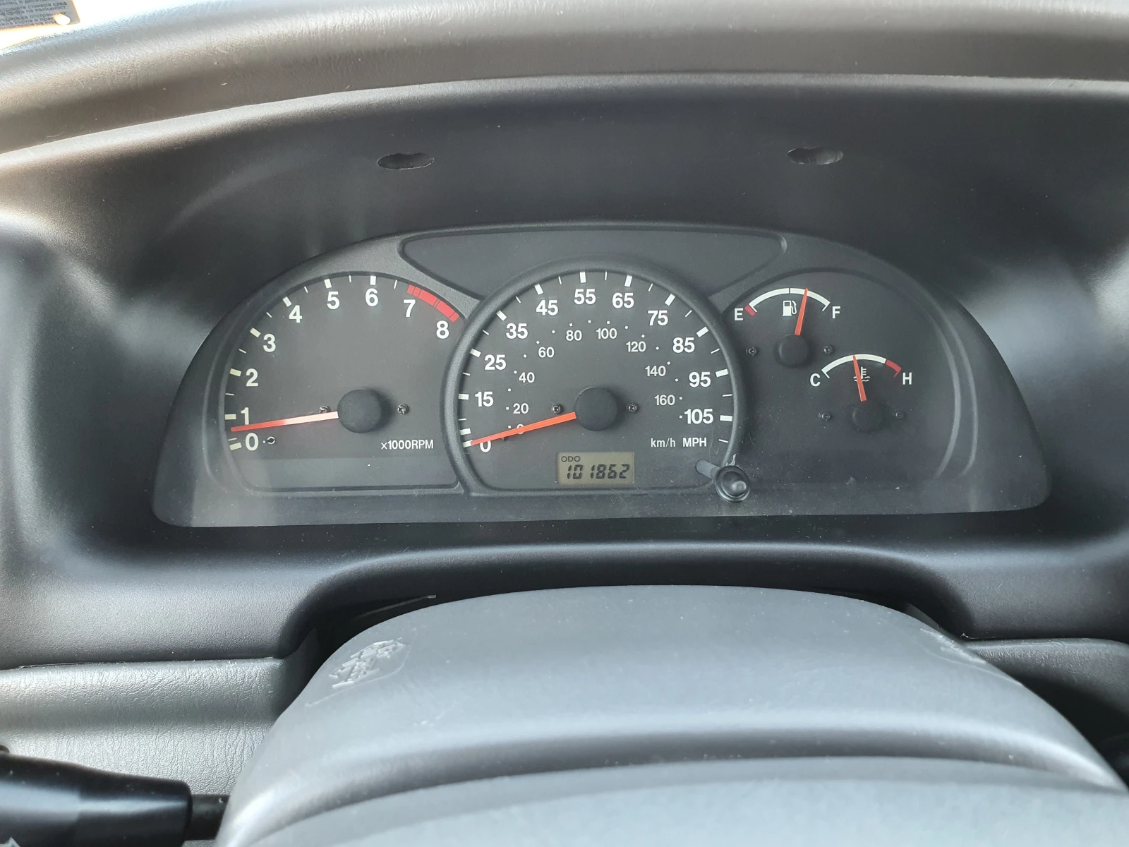 Suzuki Grand vitara 2.5 i V6 24V - изображение 8