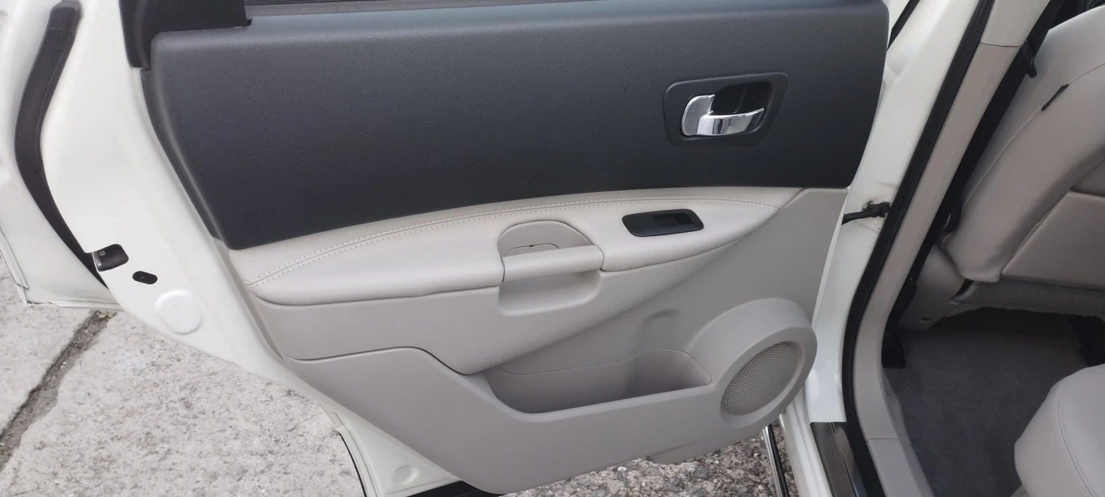 Nissan Qashqai + 2 7�����  | Mobile.bg � ����������� 12