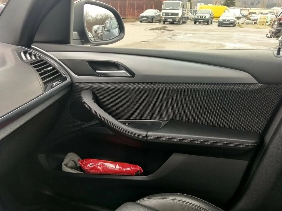 BMW X3 xDrive 20i, снимка 11 - Автомобили и джипове - 53140282