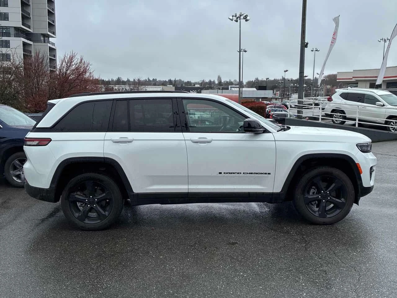 Jeep Grand cherokee * Altitude * 2 КЛЮЧА* PANO* KEYLESS* ПОДГРЕВ* , снимка 3 - Автомобили и джипове - 53918225