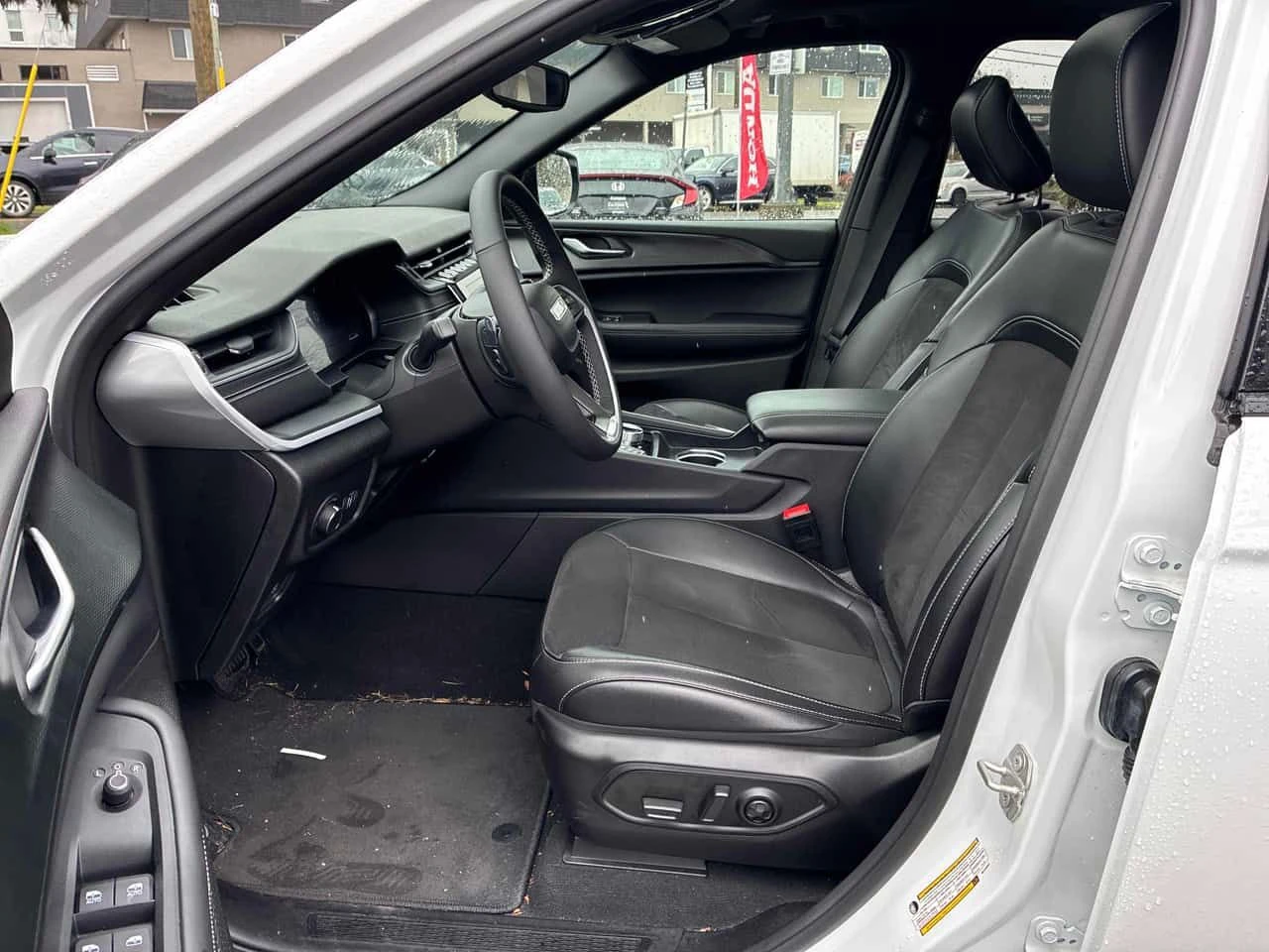 Jeep Grand cherokee * Altitude * 2 КЛЮЧА* PANO* KEYLESS* ПОДГРЕВ* , снимка 5 - Автомобили и джипове - 53918225