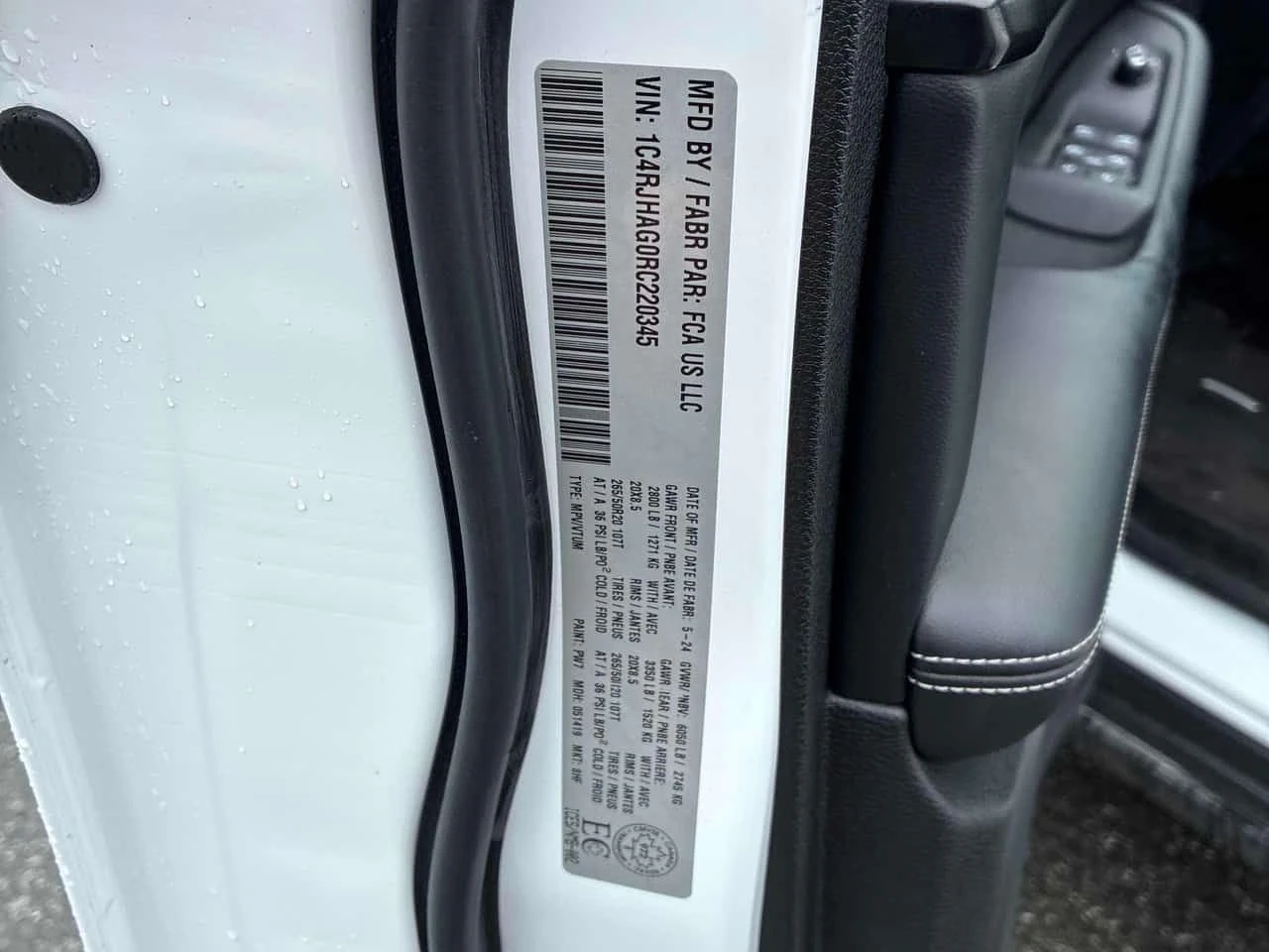 Jeep Grand cherokee * Altitude * 2 КЛЮЧА* PANO* KEYLESS* ПОДГРЕВ* , снимка 17 - Автомобили и джипове - 53918225