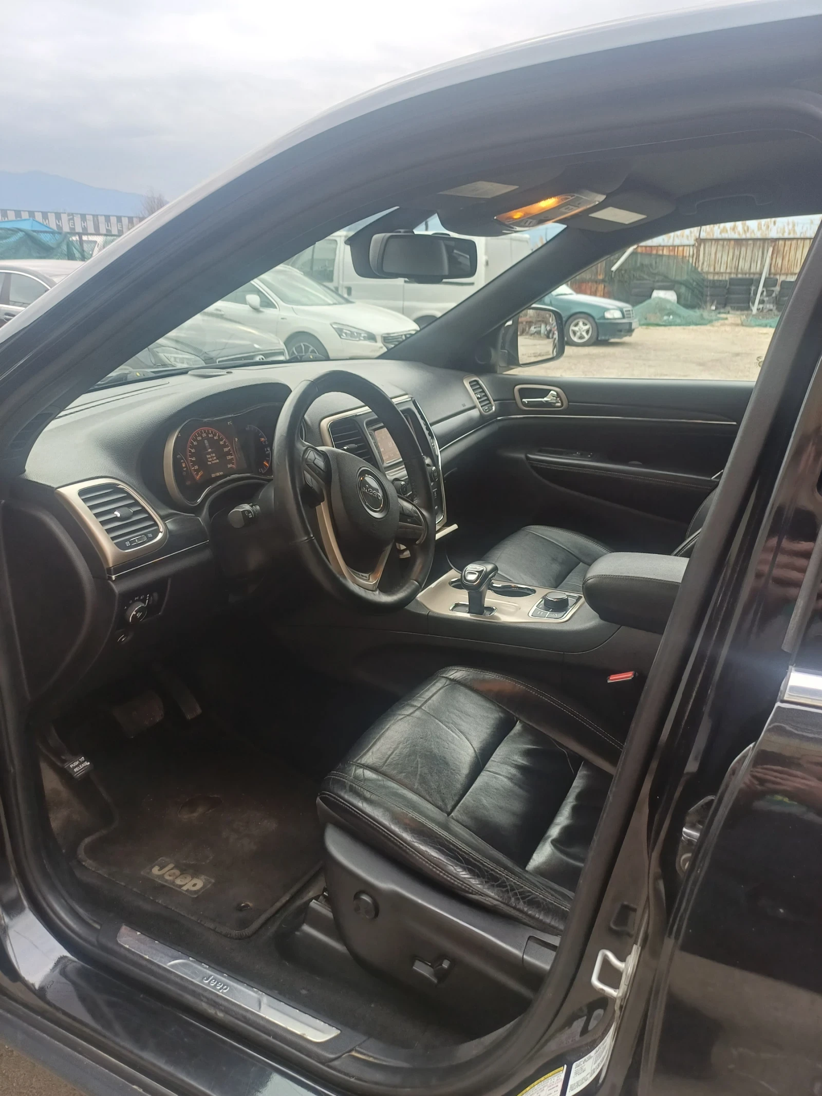 Jeep Grand cherokee WK2 3.6 V6, снимка 9 - Автомобили и джипове - 53938124