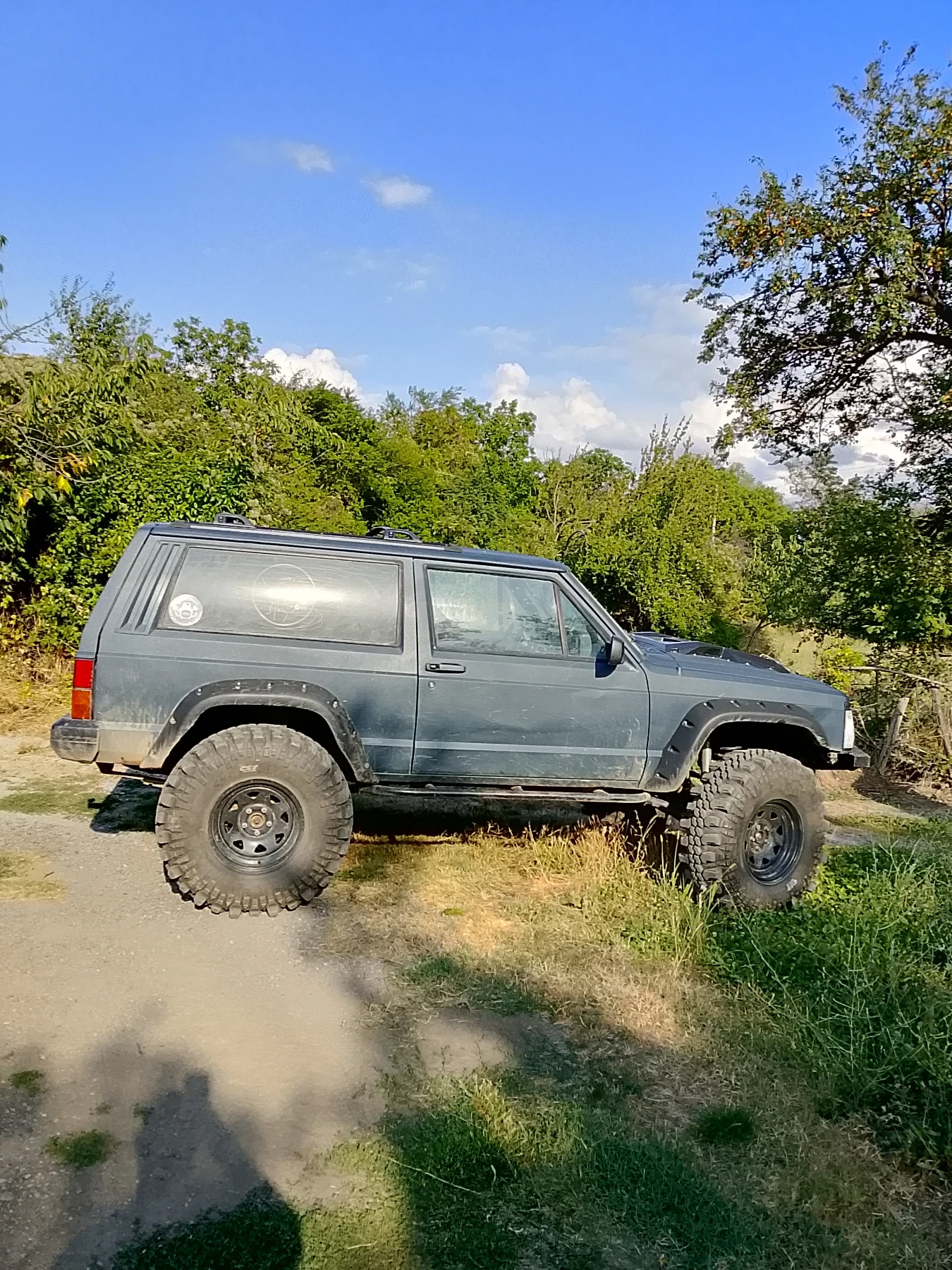 Jeep Cherokee ��605 ��� ����� �� ��������  | Mobile.bg � ����������� 14
