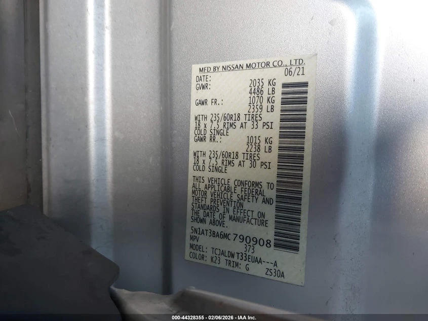 Nissan Rogue Sv Fwd, снимка 9 - Автомобили и джипове - 54032478