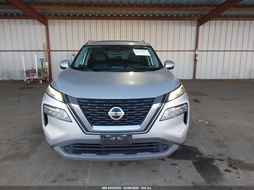 Nissan Rogue Sv Fwd, снимка 12 - Автомобили и джипове - 54032478