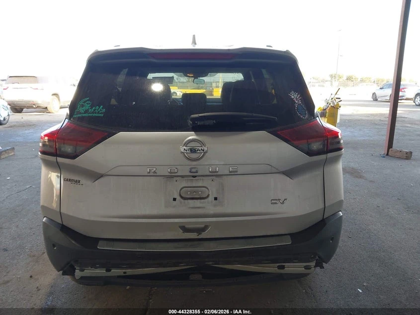 Nissan Rogue Sv Fwd, снимка 6 - Автомобили и джипове - 54032478