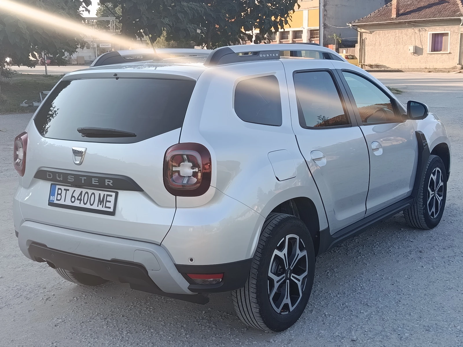 Dacia Duster, снимка 3 - Автомобили и джипове - 55625710