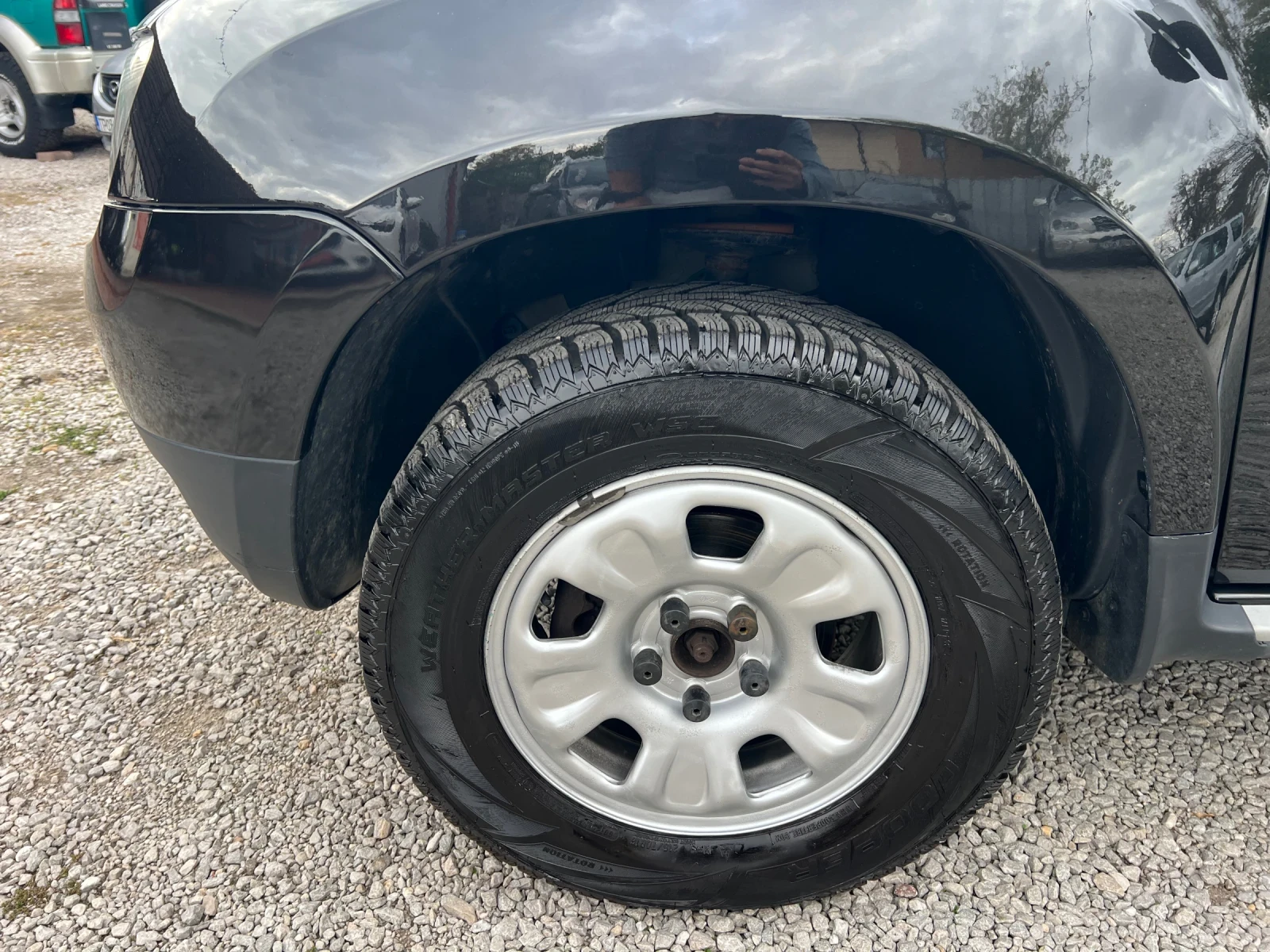 Dacia Duster 1.6i 4x4* ШВЕЙЦАРИЯ* , снимка 9 - Автомобили и джипове - 56708142