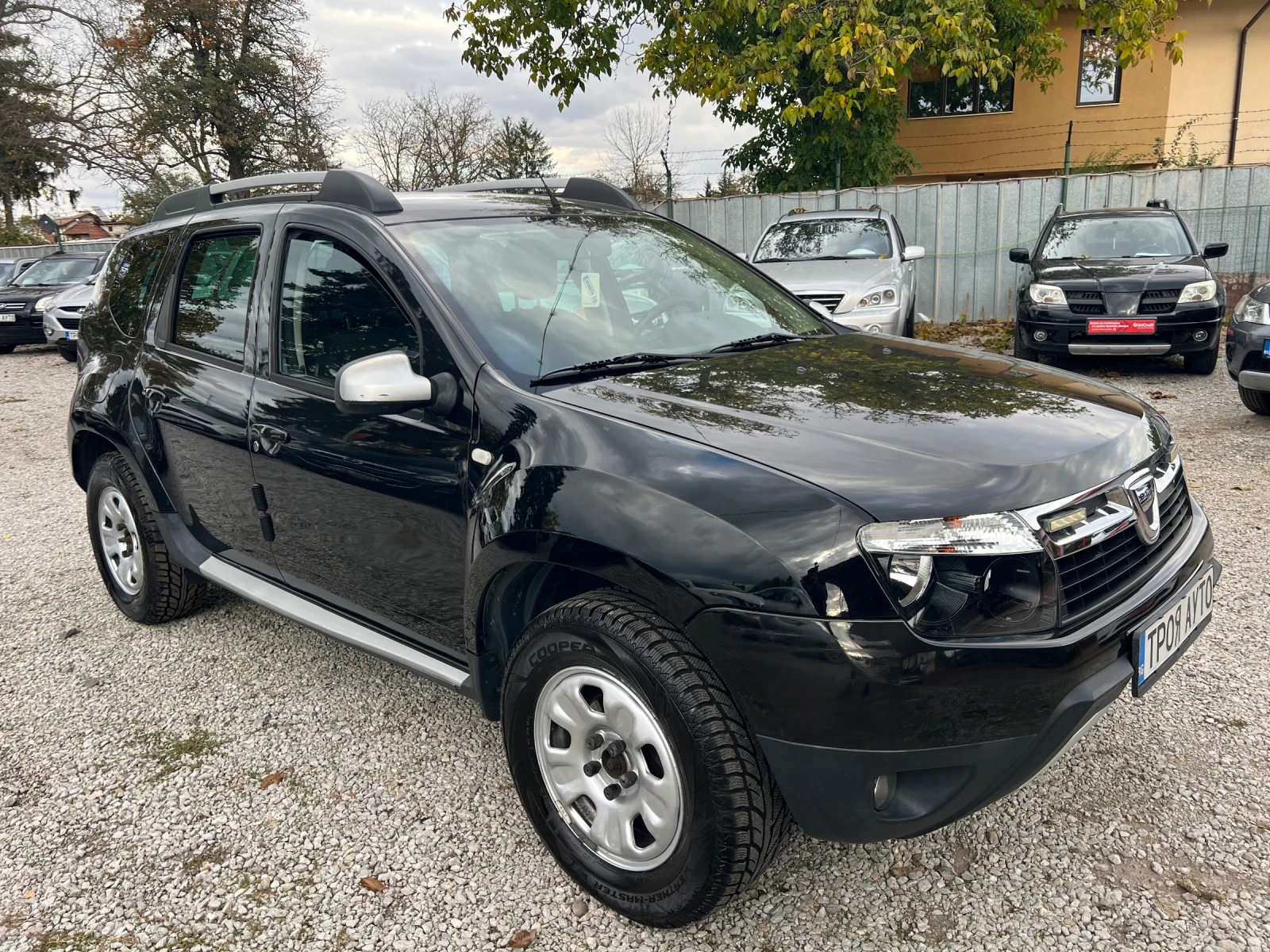 Dacia Duster 1.6i 4x4* ШВЕЙЦАРИЯ* , снимка 3 - Автомобили и джипове - 56708142