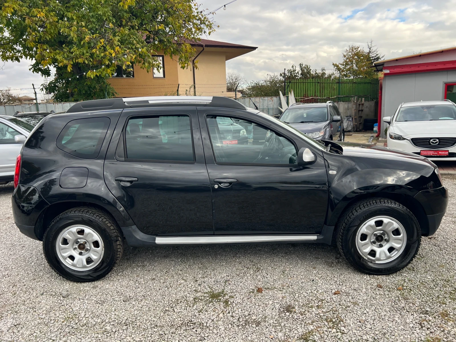 Dacia Duster 1.6i 4x4* ШВЕЙЦАРИЯ* , снимка 4 - Автомобили и джипове - 56708142