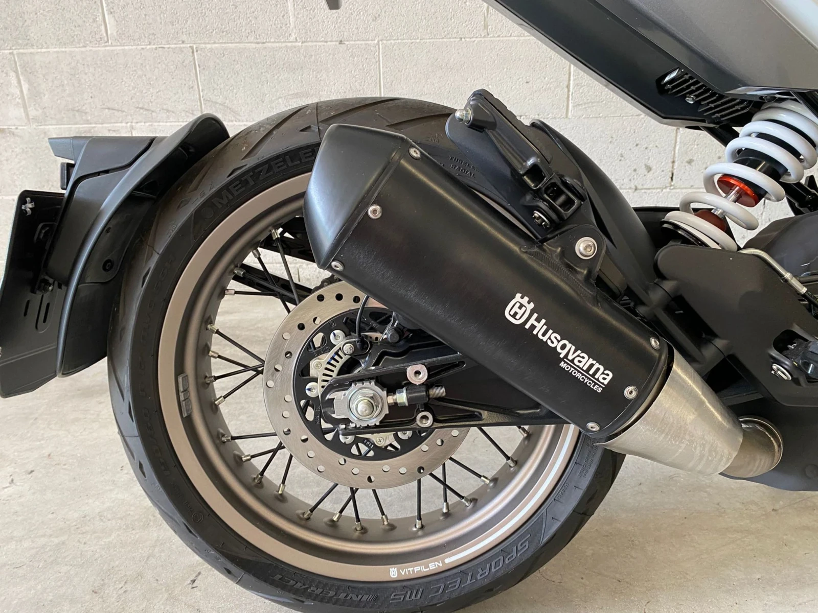 Husqvarna Vitpilen 401 Чисто нов! Неизползван! - изображение 8