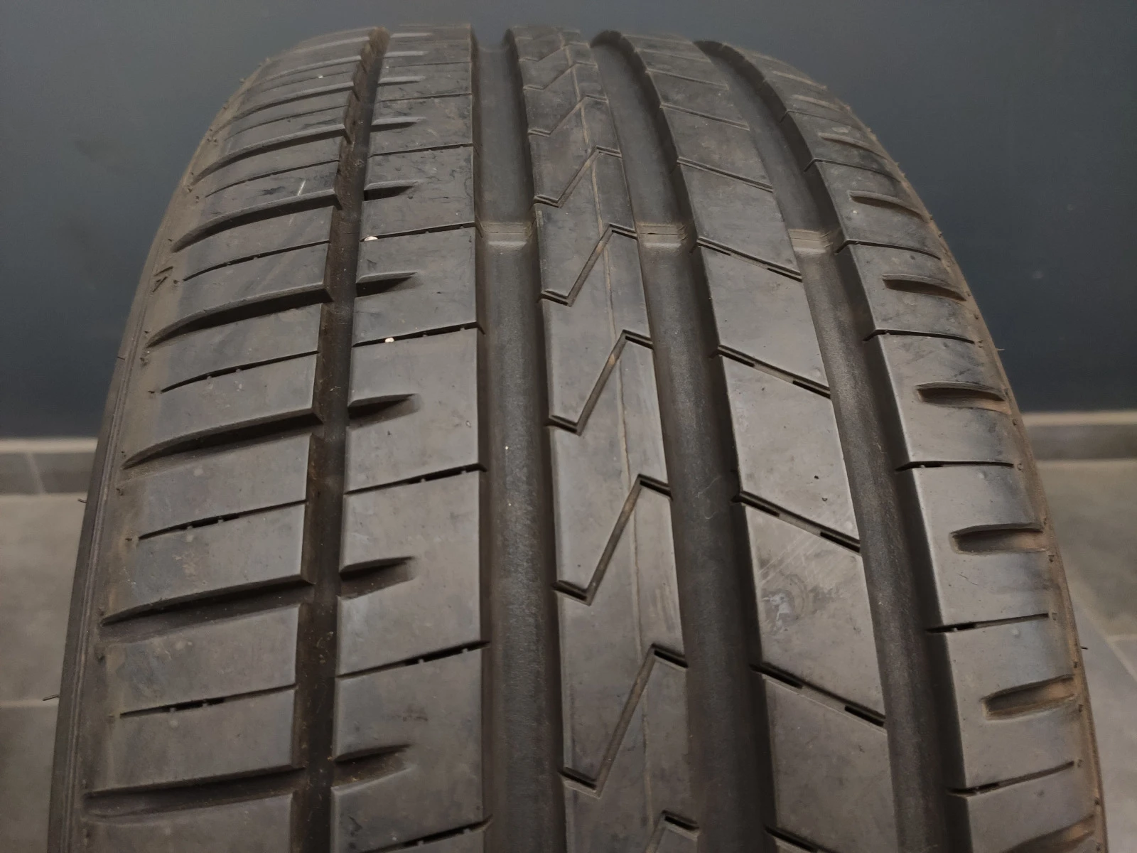  225/40R18 | Mobile.bg   1