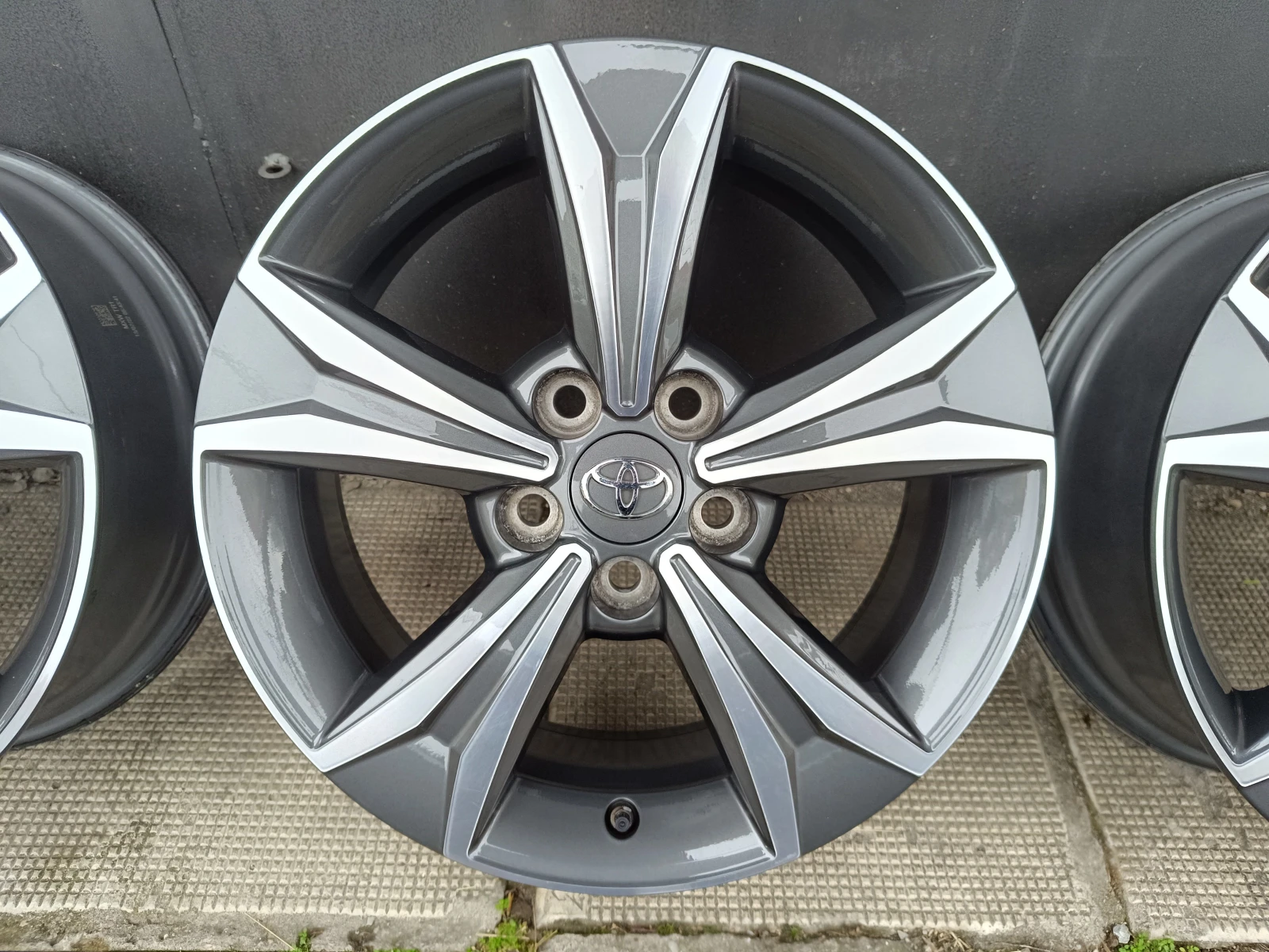 Джанти за Toyota C-HR, снимка 8 - Гуми и джанти - 53966201