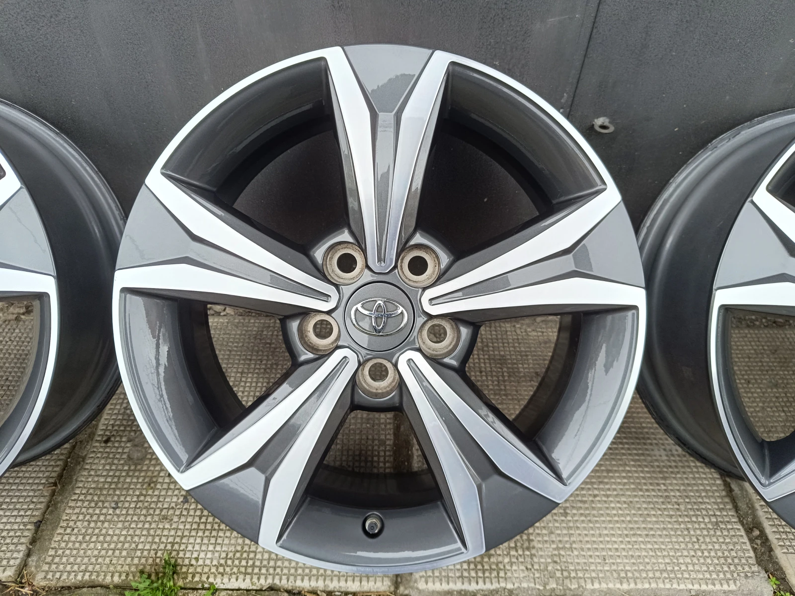 Джанти за Toyota C-HR, снимка 7 - Гуми и джанти - 53966201