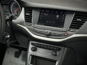 Opel Astra 1.2i * CarPlay* LED* Сервизна История* , снимка 12