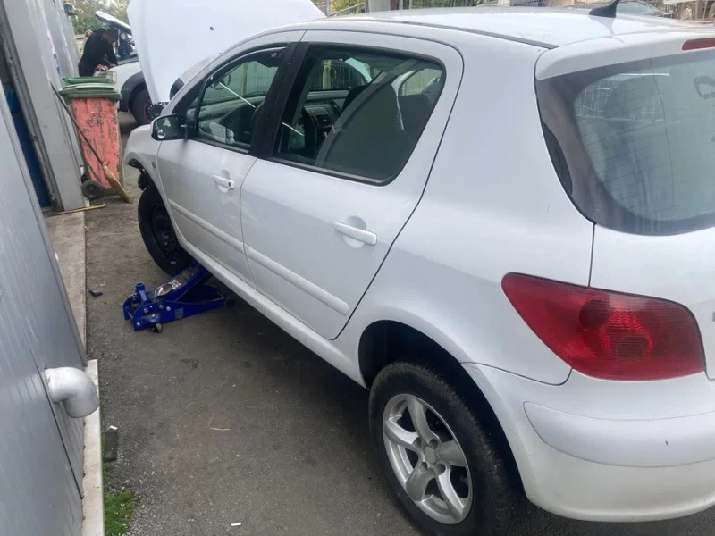 Peugeot 307, снимка 7 - Автомобили и джипове - 42486918