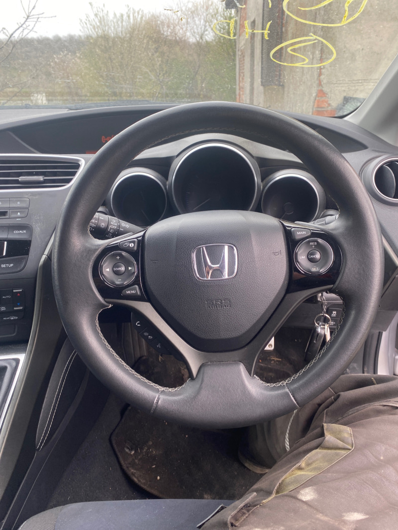 Honda Civic 1.6д, снимка 10 - Автомобили и джипове - 45003363